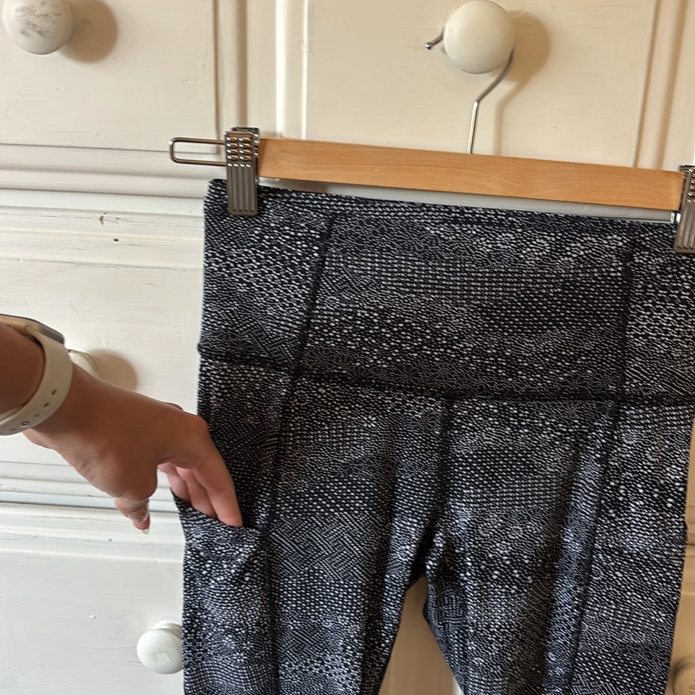 Lululemon matching set - Picture 9 of 15
